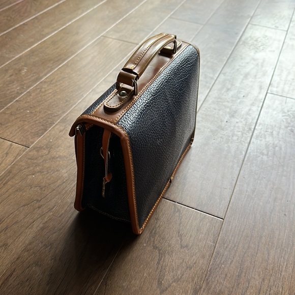 Dooney & Bourke Navy Purse - Picture 4 of 6